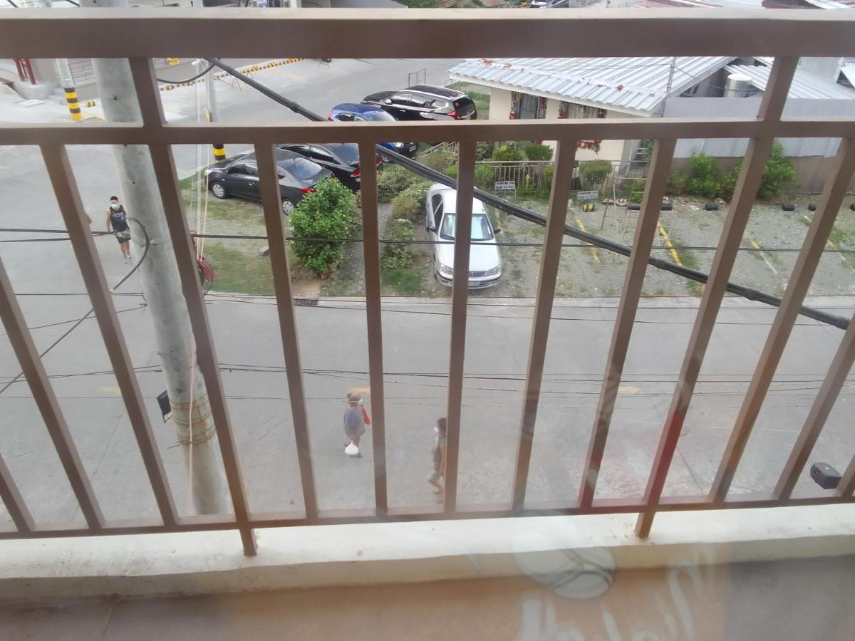 Emmanuel'S Service Apartment Near The Airport Manila Exterior foto